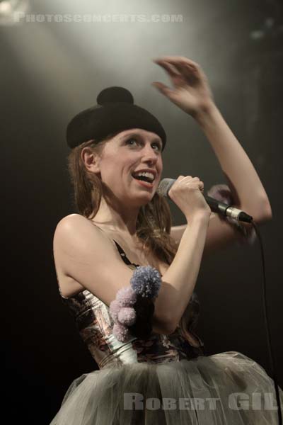 GLASSER - 2011-03-30 - PARIS - Divan du Monde - 